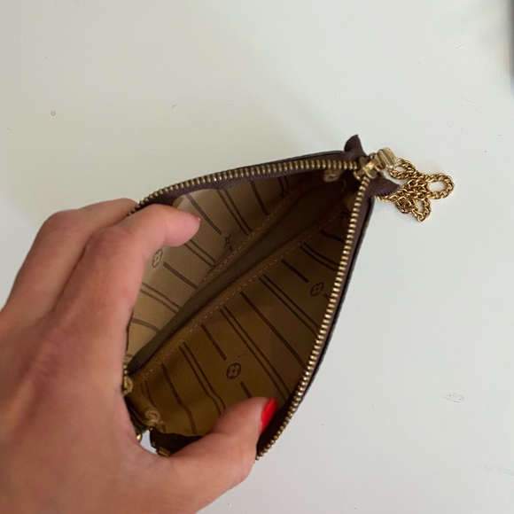 LV Limited Edition  LOUIS VUITTON T&B MINI POCHETTE POUCH - Picture 8 of 9